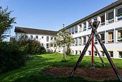 Außenansicht der Schule