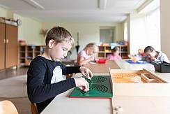 Kinder im Förderraum