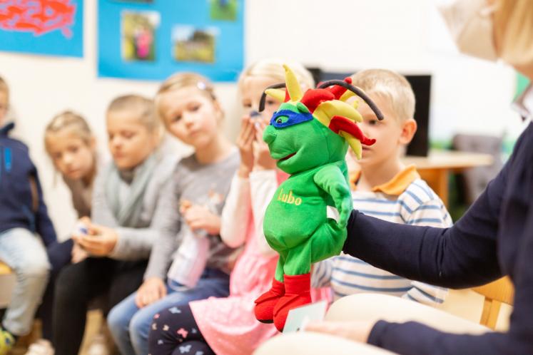 Kinder im Stuhlkreis